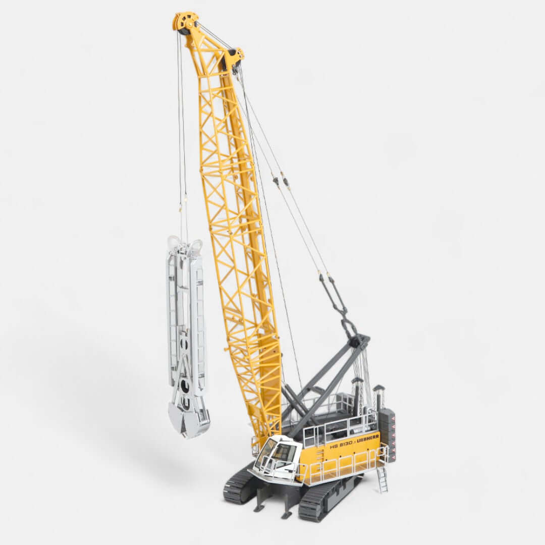 LIEBHERR HS8130.1 cable excavator.