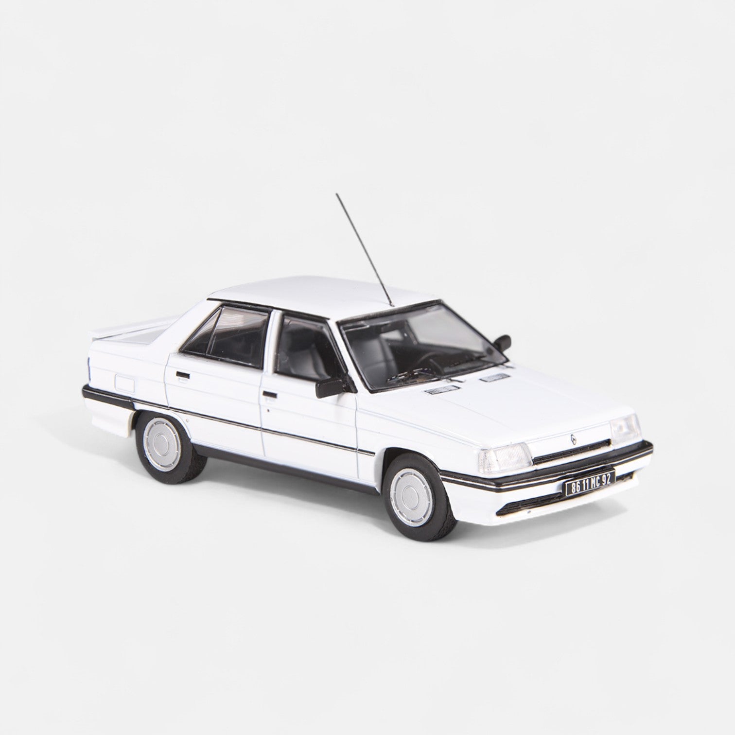 Renault 9 GTL