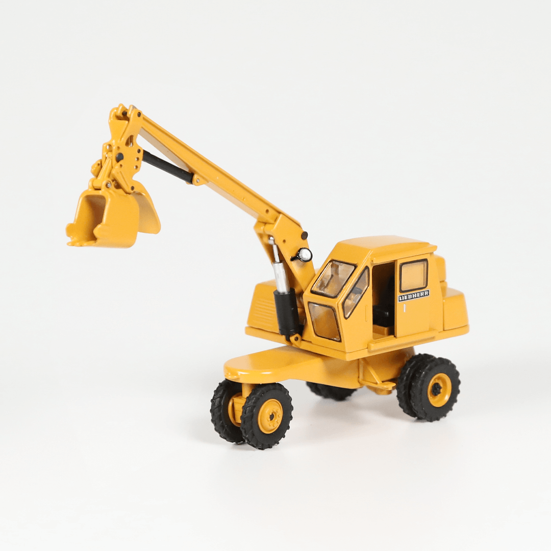 Liebherr L300.
