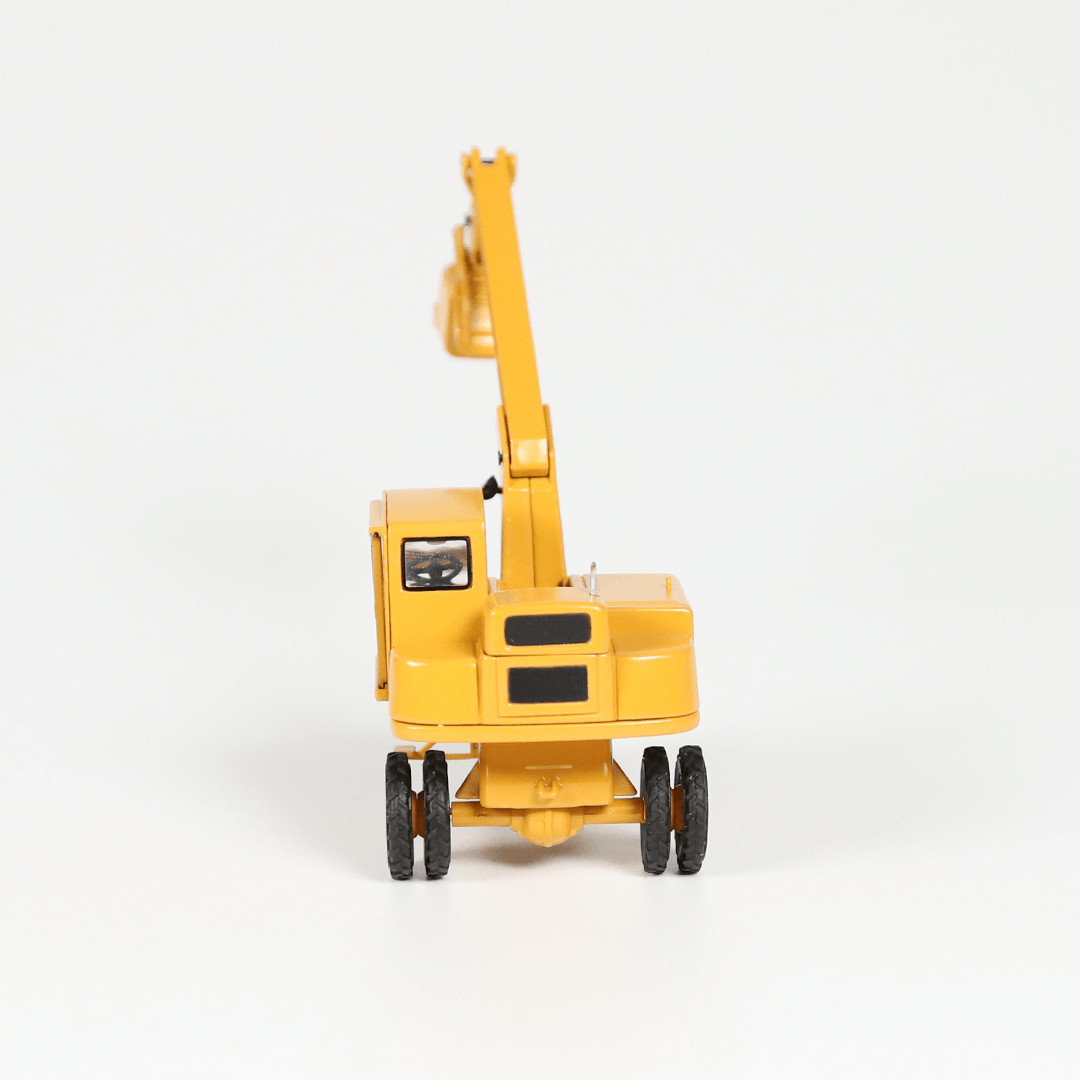 Liebherr L300.