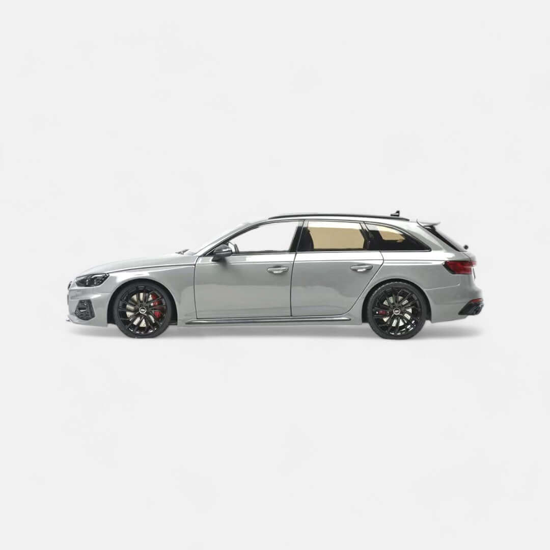 Audi RS4 Avant 2020.