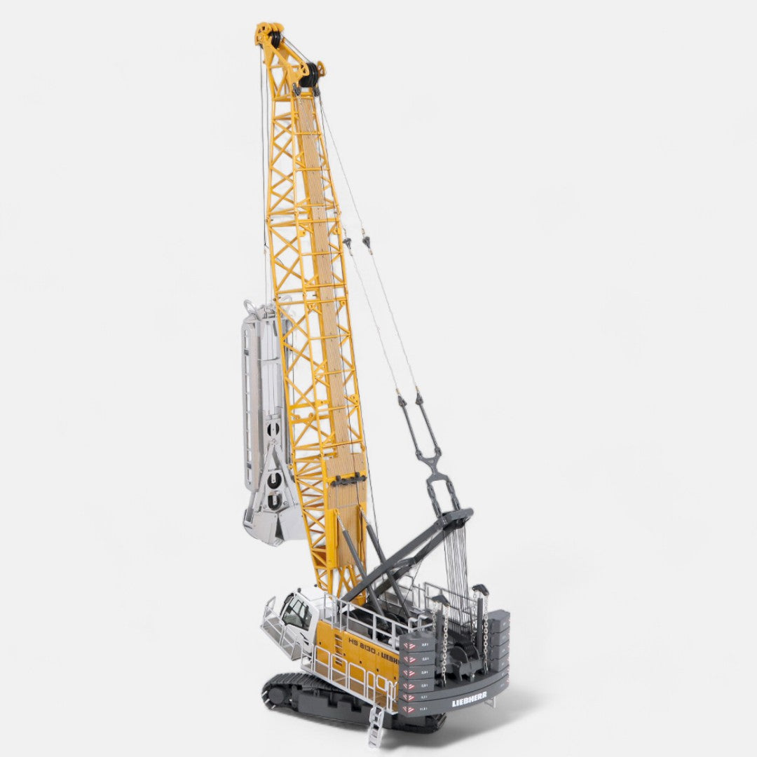 LIEBHERR HS8130.1 cable excavator.