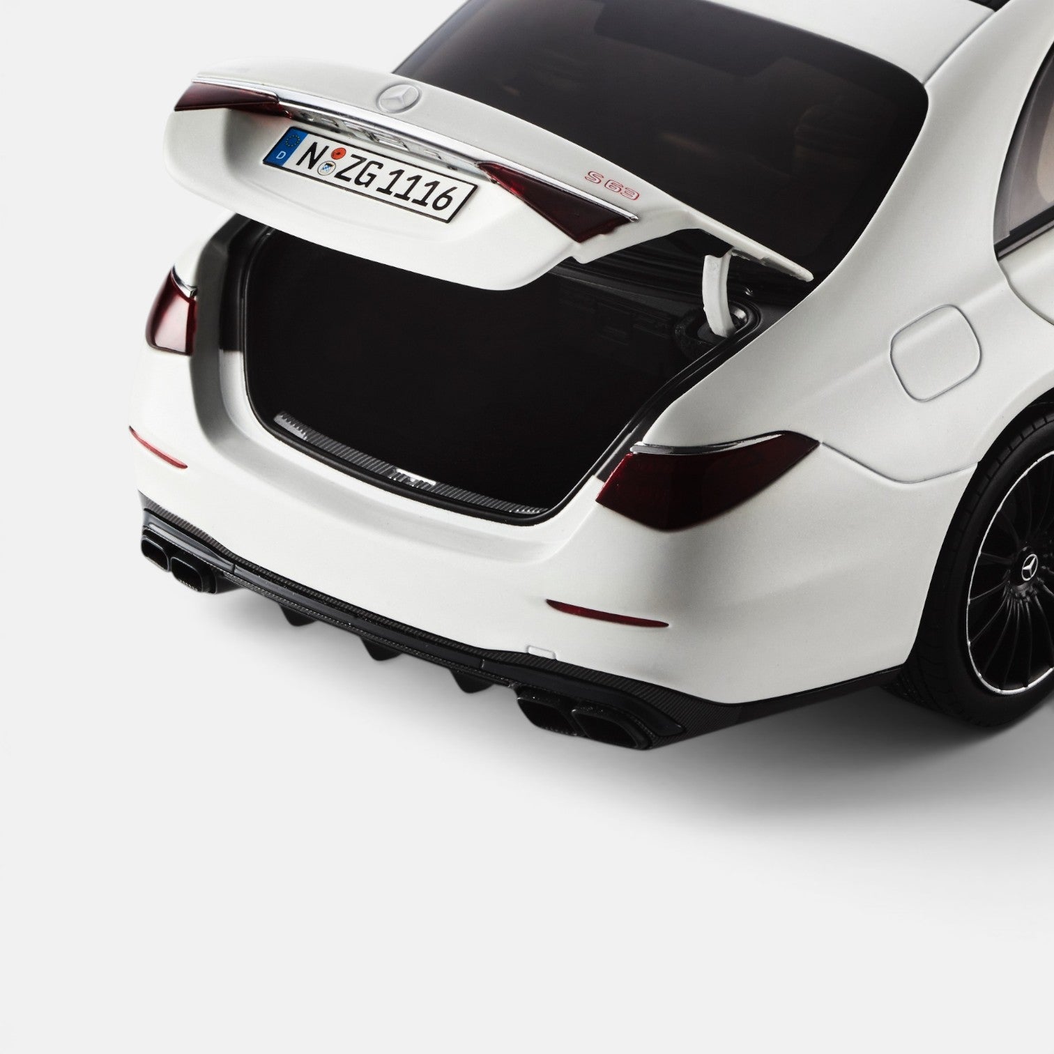 Mercedes-AMG S 63 E Performance