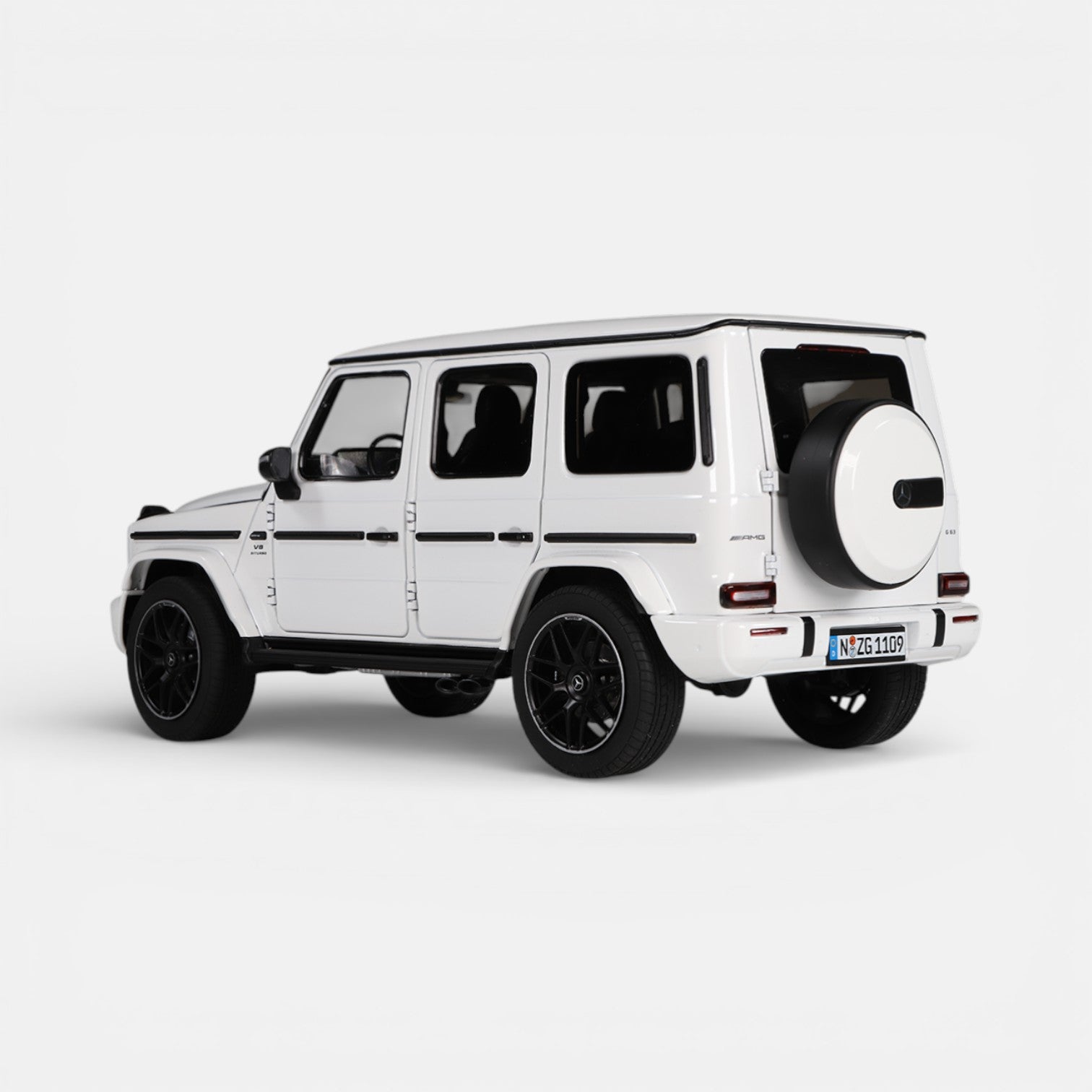 Mercedes-AMG G 63 4x4² W465 – 1:18 Scale Model | NZG