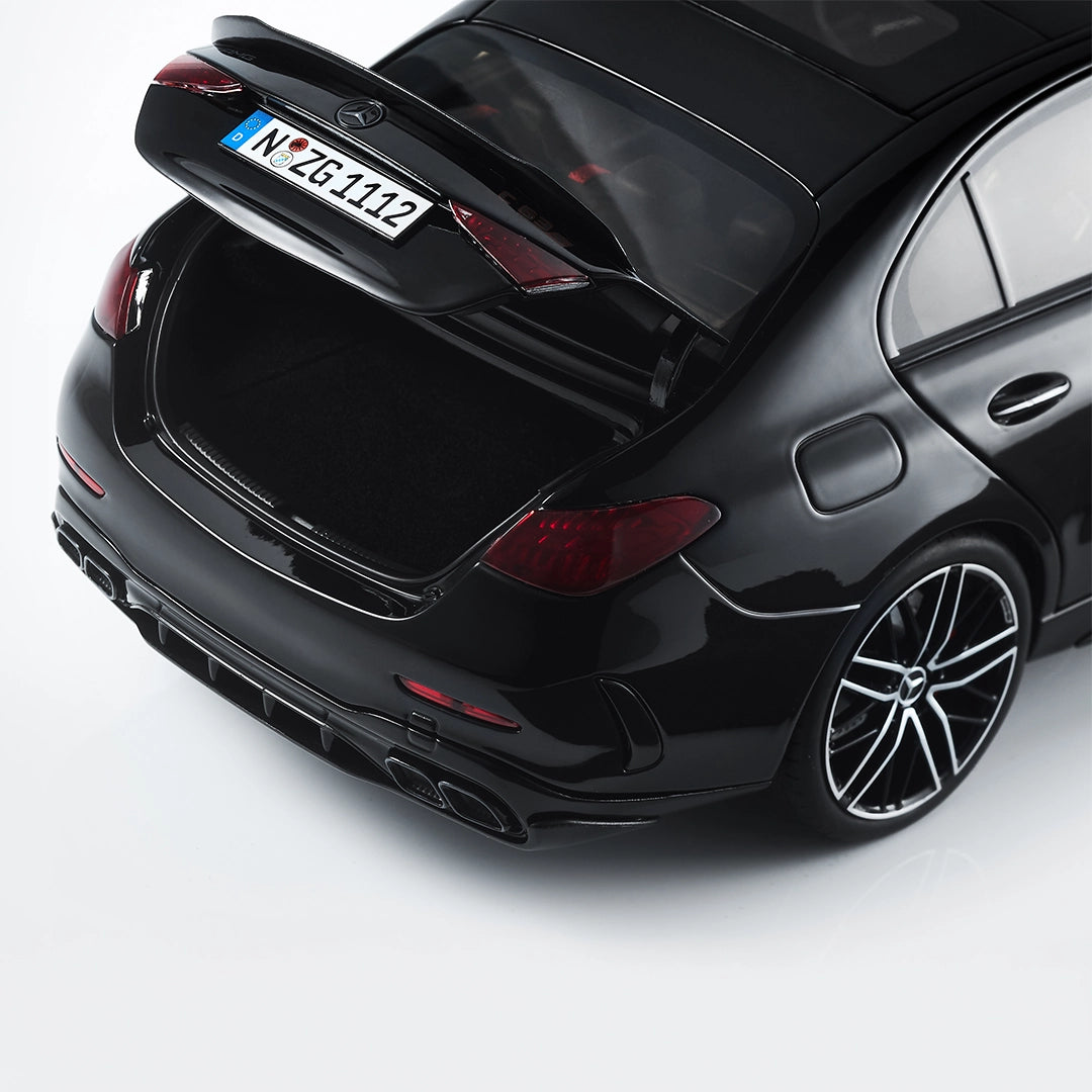 Mercedes-AMG C 63 S E Performance